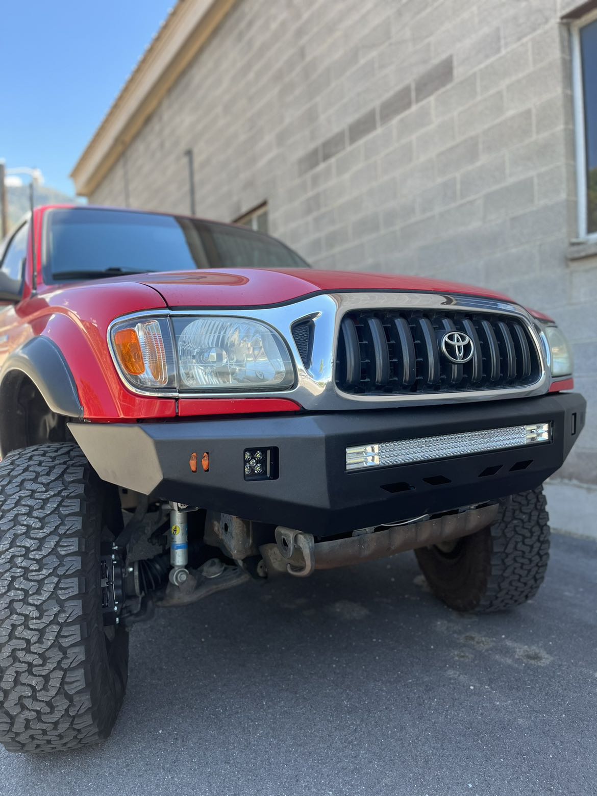 Toyota Tacoma Off-Road Front Bumper For (95-04) 1st Gen Slim Edition