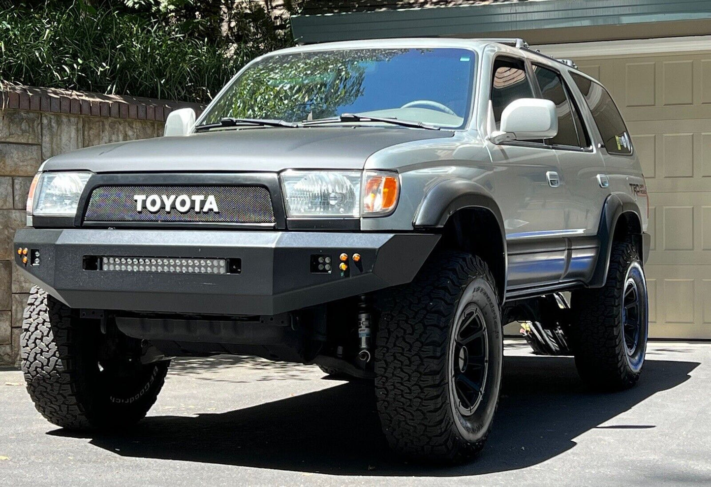 Toyota 4Runner LIMITED Trim Off-road Steel Front Bumper for Third Gen 96-02